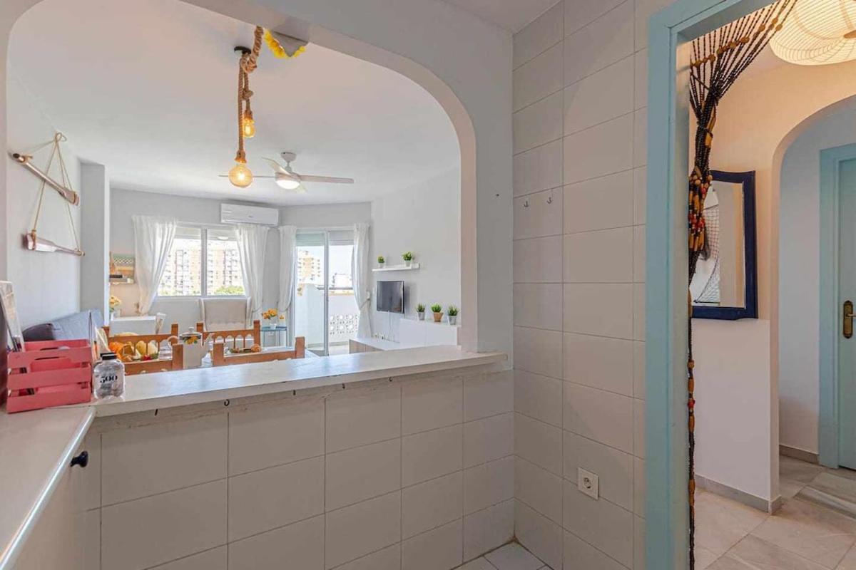 797 Holiday Rentals - Luminoso Piso Para 4 En Арройо-де-ла-М'єль Екстер'єр фото