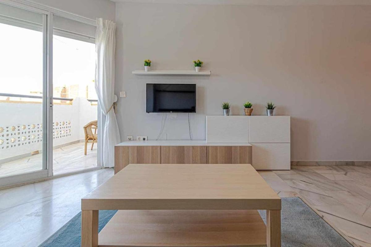 797 Holiday Rentals - Luminoso Piso Para 4 En Арройо-де-ла-М'єль Екстер'єр фото