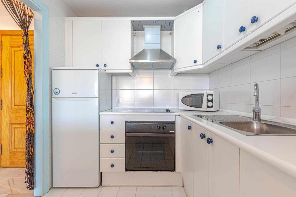 797 Holiday Rentals - Luminoso Piso Para 4 En Арройо-де-ла-М'єль Екстер'єр фото