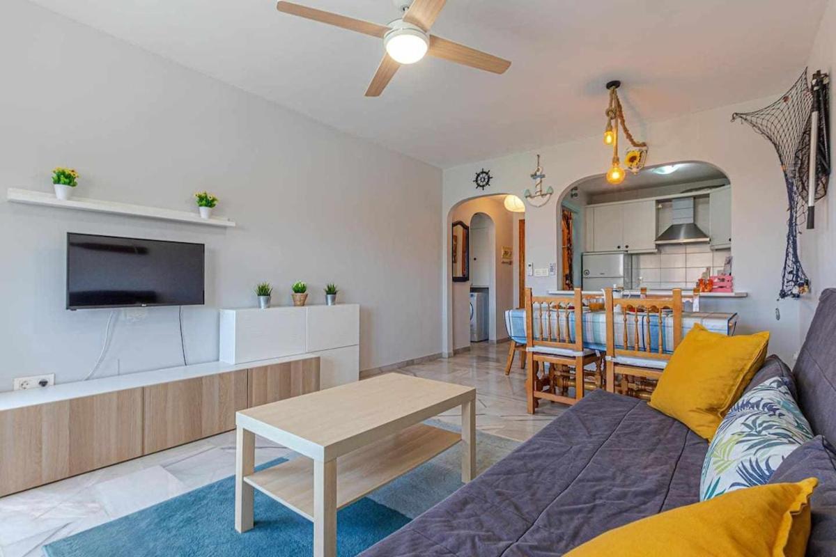 797 Holiday Rentals - Luminoso Piso Para 4 En Арройо-де-ла-М'єль Екстер'єр фото