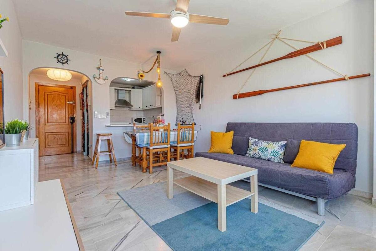 797 Holiday Rentals - Luminoso Piso Para 4 En Арройо-де-ла-М'єль Екстер'єр фото