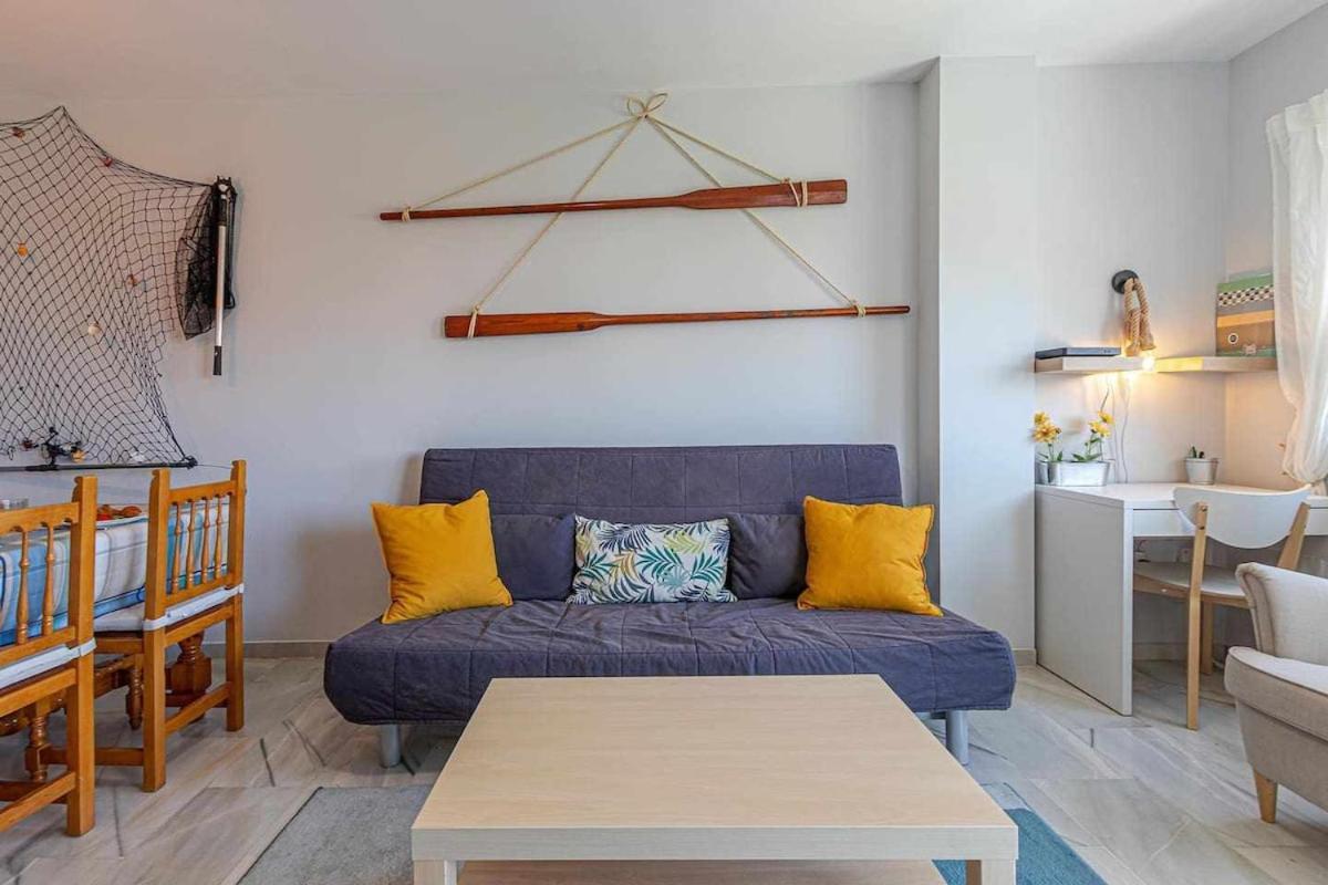 797 Holiday Rentals - Luminoso Piso Para 4 En Арройо-де-ла-М'єль Екстер'єр фото